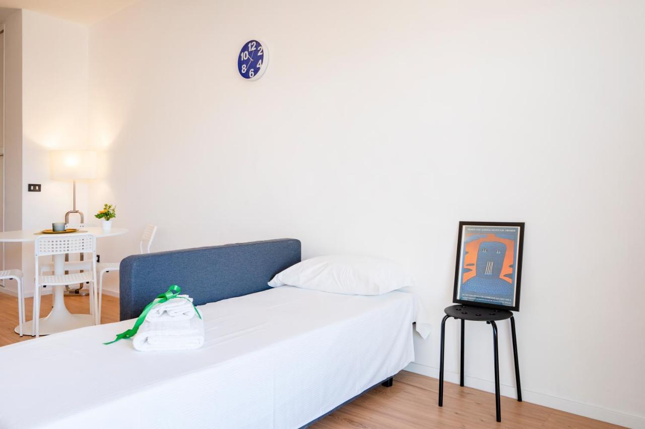 בארי Central & Elegant Loft - With Balcony מראה חיצוני תמונה