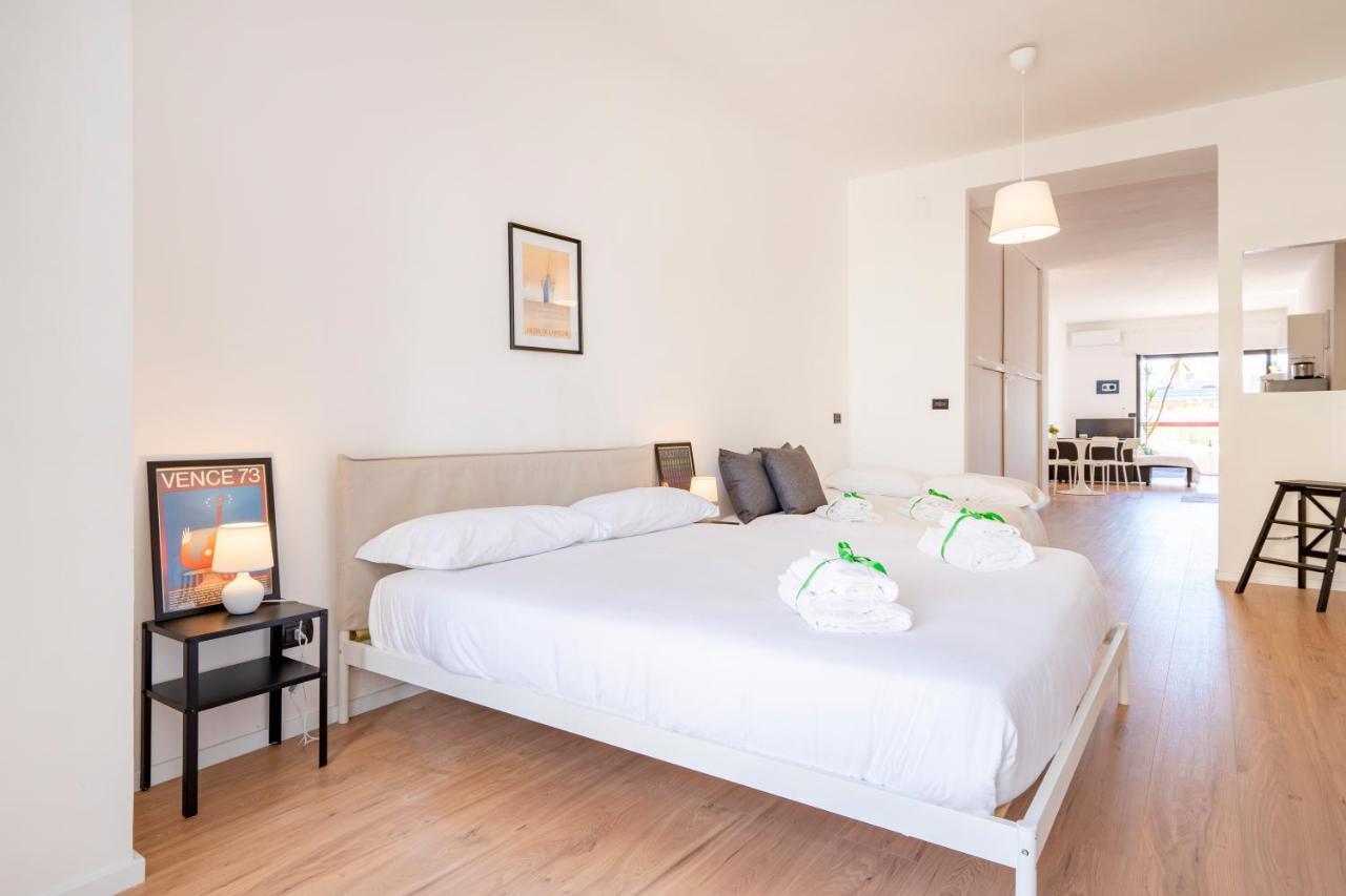 בארי Central & Elegant Loft - With Balcony מראה חיצוני תמונה